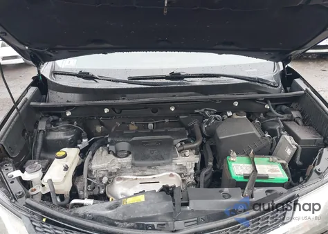 2015 Toyota Rav4 Xle z USA, uszkodzony, nr VIN 2T3RFREV2FW261567